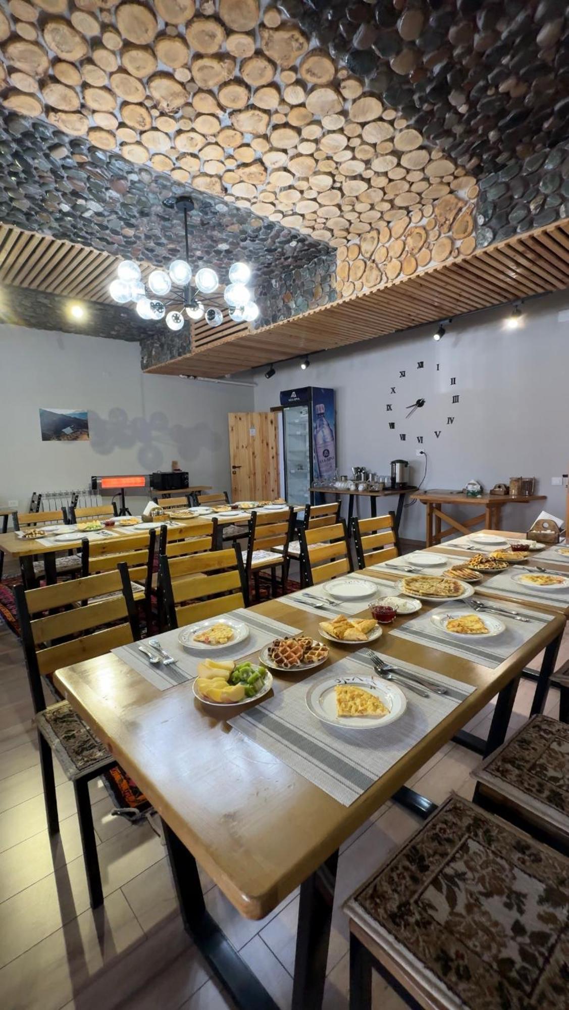 Naryn Kezgin Guest House מראה חיצוני תמונה