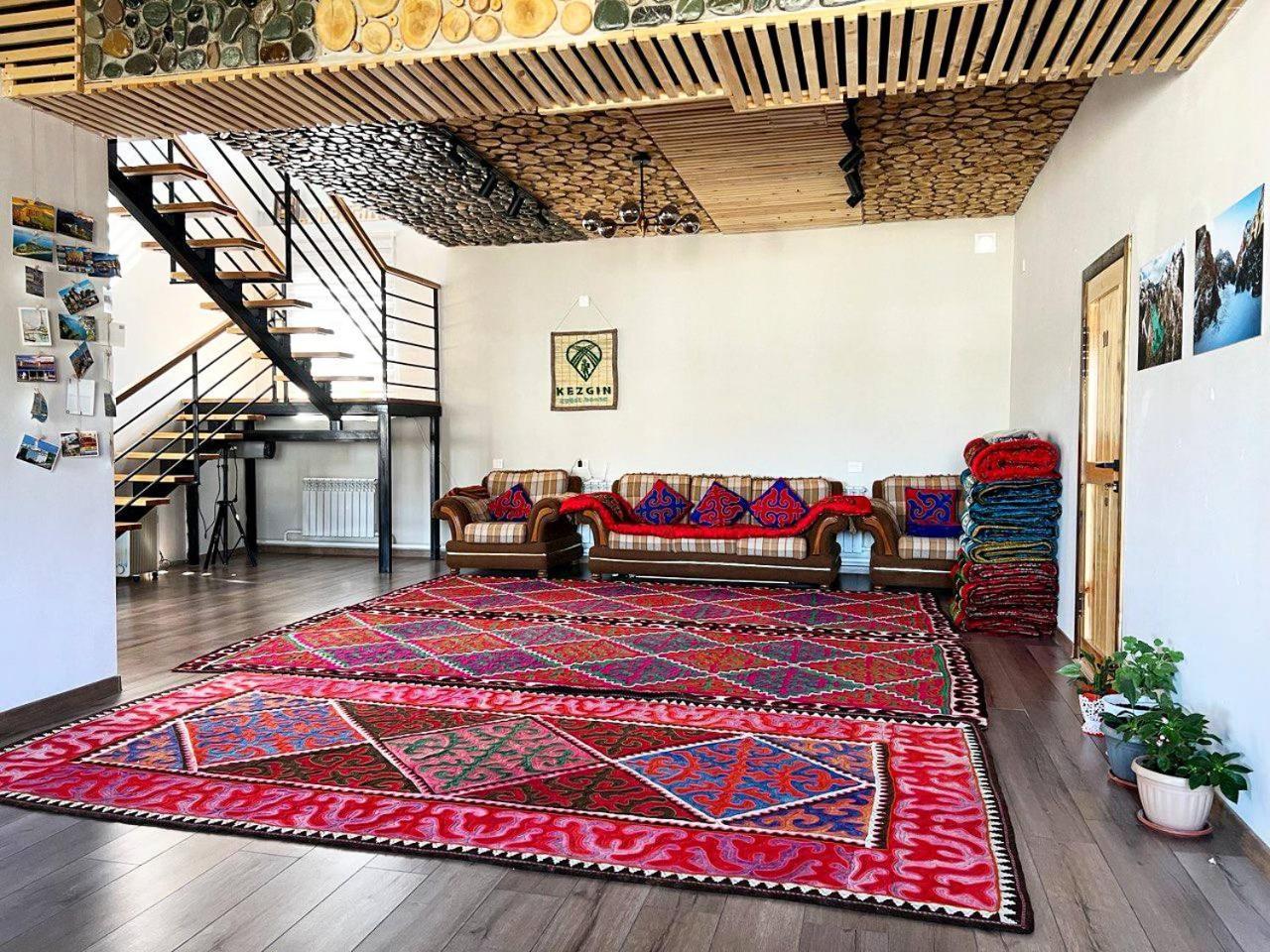 Naryn Kezgin Guest House מראה חיצוני תמונה