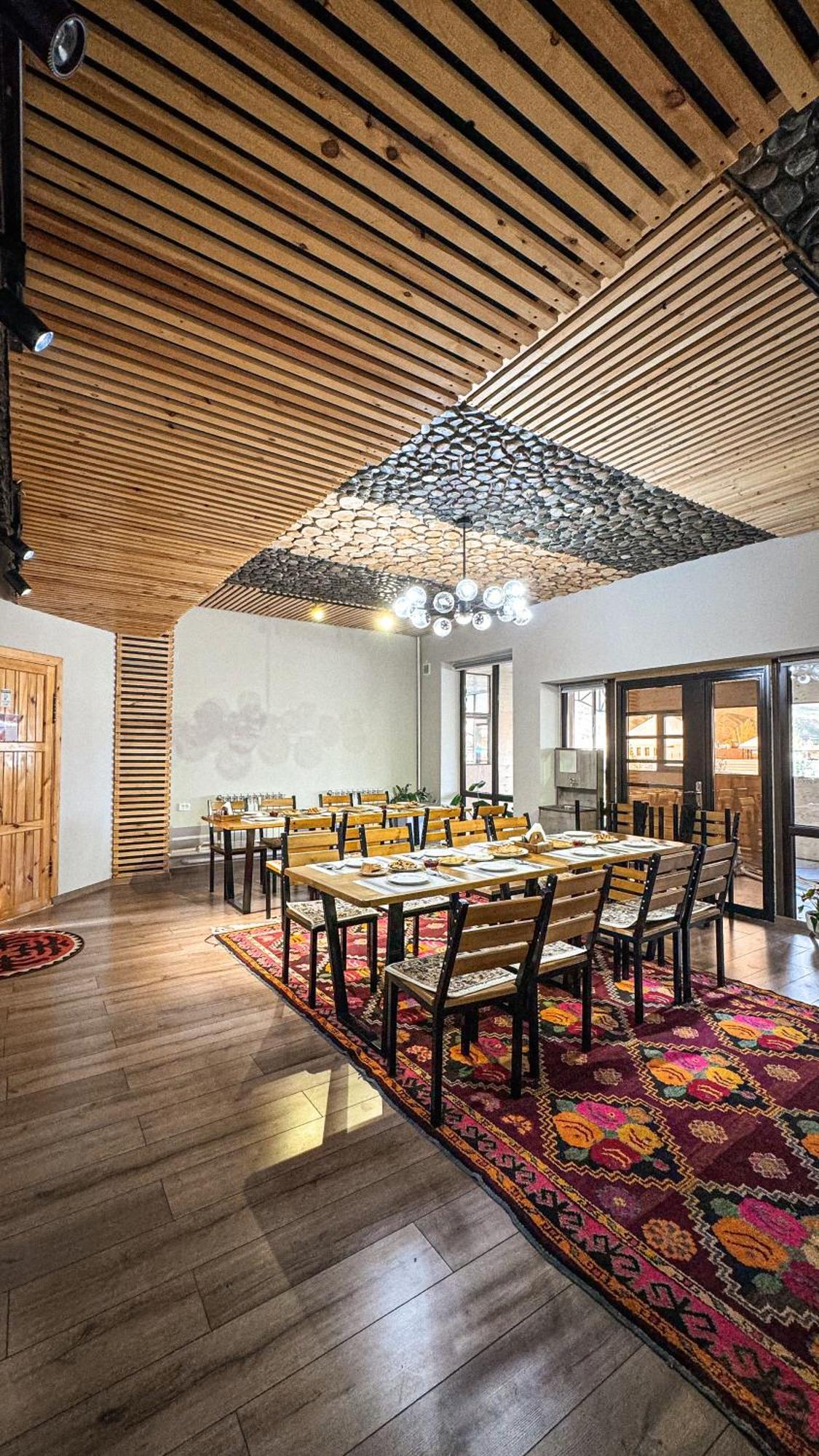 Naryn Kezgin Guest House מראה חיצוני תמונה